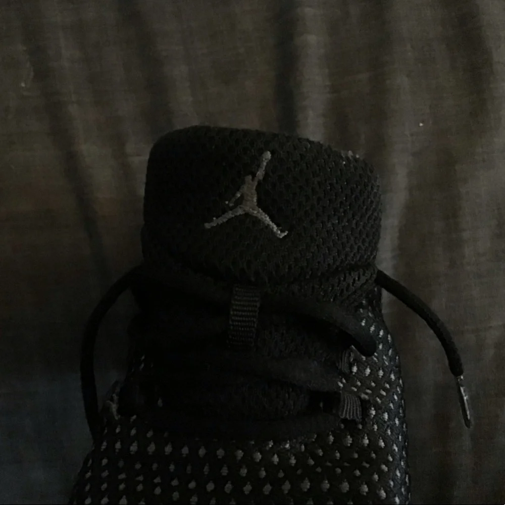 Michael Jordan sneakers - Picture 5 of 6